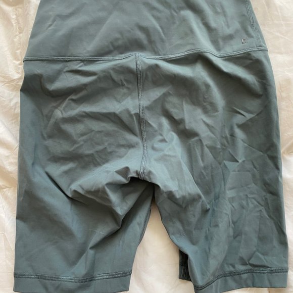 NWOT EVERLANE The Perform Bike Short Teal Size Small. - Picture 4 of 5